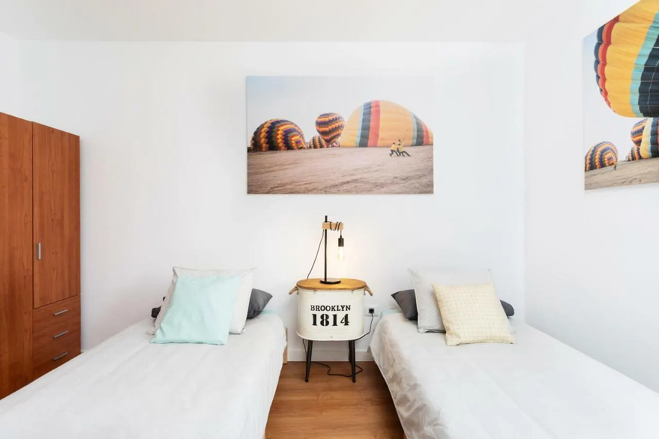 Apartment Home2Book Design Apart Santa Cruz Center